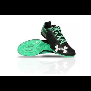 New Men’s UA Kick Distance Spike Size 9.5